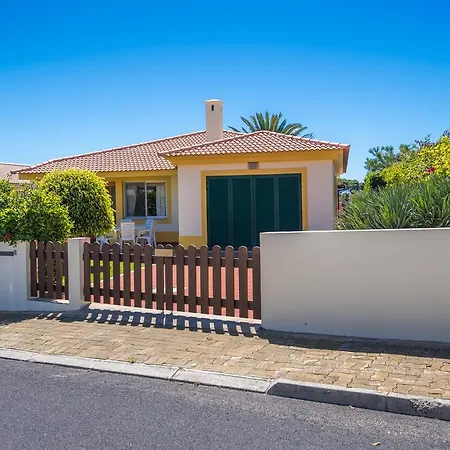 Дом отдыха Ribeiro Salgado House Beach Порту-Санту